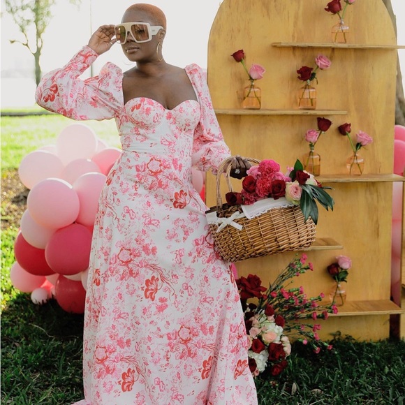 STUNNING PINK AND RED FLOWER DETAIL DRESS PERFECT FOR MANY OCCASIONS 💐 - Picture 4 of 7